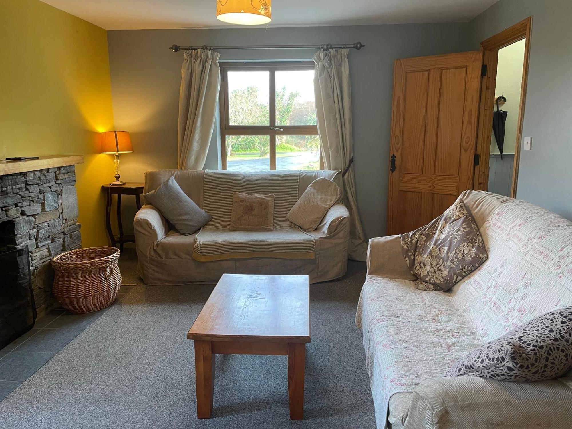 Letterfrack Mountain Farm Cottage On Farm In Village Centre Luaran gambar