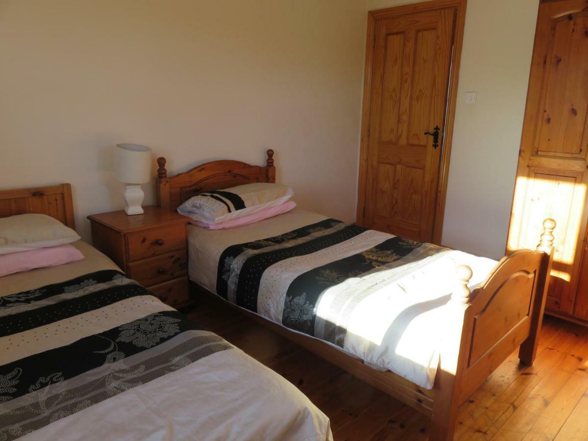 Letterfrack Mountain Farm Cottage On Farm In Village Centre Luaran gambar